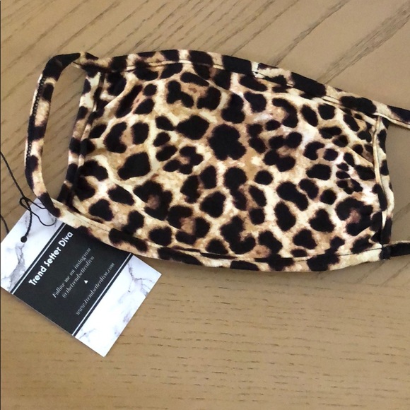 RESTOCKED! 2 FOR $20! Leopard print face mask - Picture 3 of 9